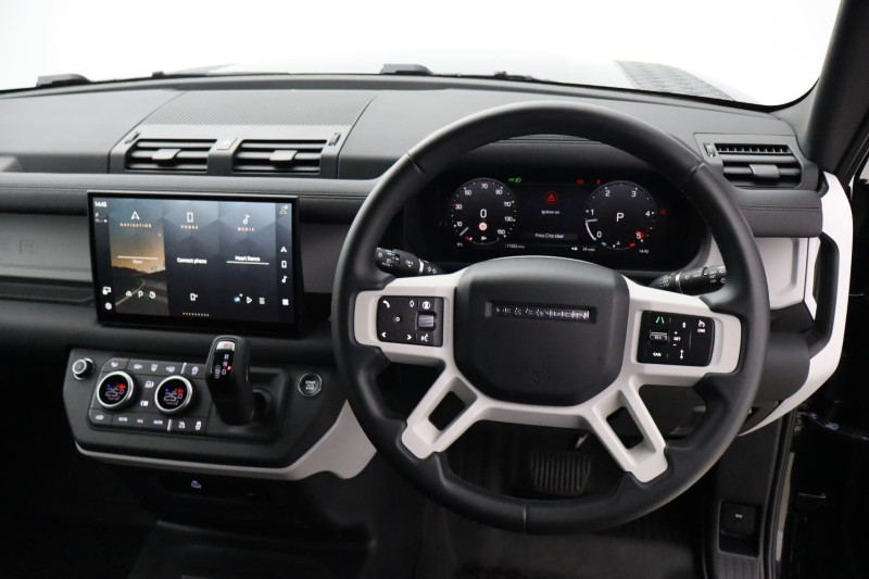 2025 (25) LAND ROVER COMMERCIAL DEFENDER 3.0 D250 Hard Top S Auto [3 Seat] 5099821