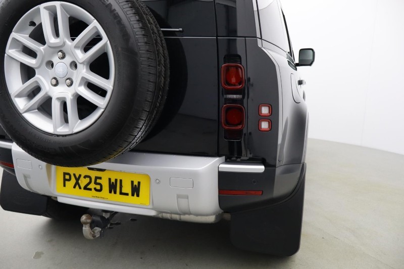2025 (25) LAND ROVER COMMERCIAL DEFENDER 3.0 D250 Hard Top S Auto [3 Seat] 5099768