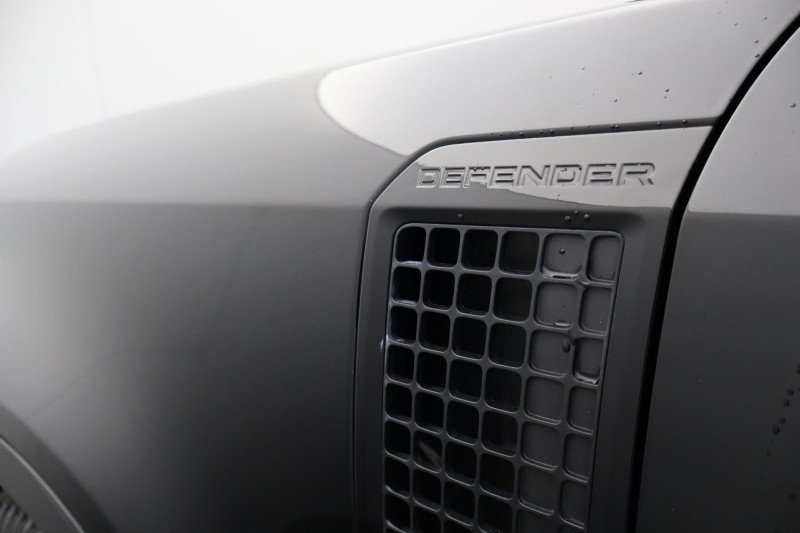 2025 (25) LAND ROVER COMMERCIAL DEFENDER 3.0 D250 Hard Top S Auto [3 Seat] 5099795
