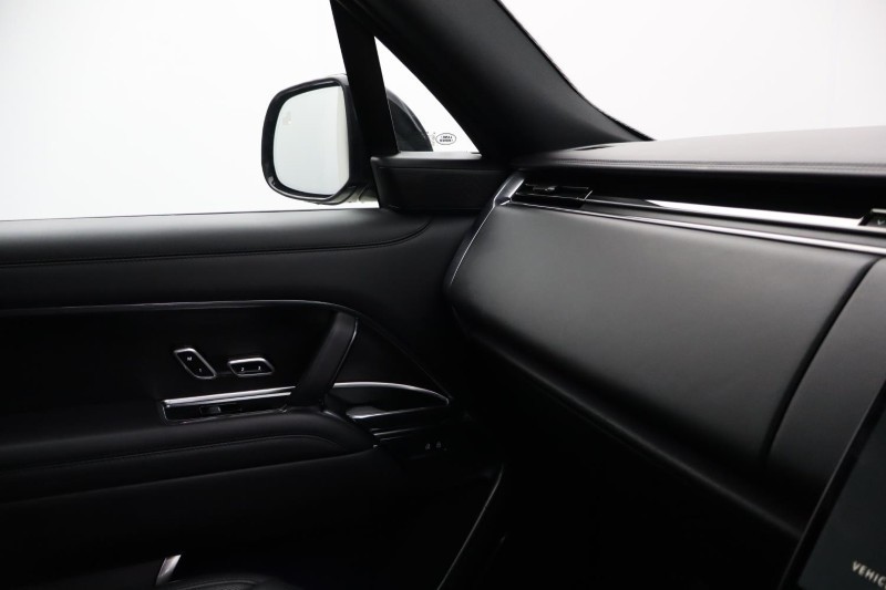 2022 (22) LAND ROVER RANGE ROVER 3.0 P400 Autobiography LWB 4dr Auto [7 Seat] 5080873