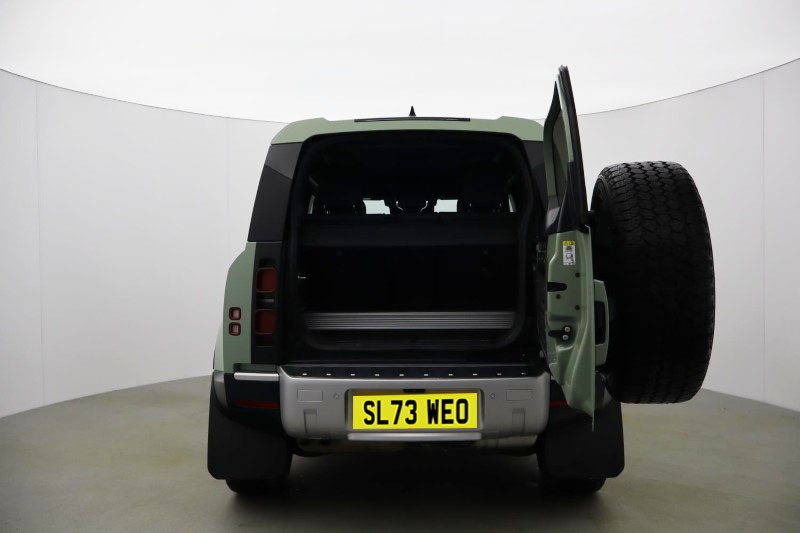 2023 (73) LAND ROVER DEFENDER 3.0 D300 75th Limited Edition 90 3dr Auto 5121104