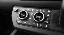 2023 (73) LAND ROVER DEFENDER 3.0 D300 75th Limited Edition 90 3dr Auto 5091742
