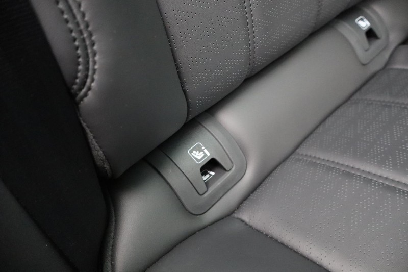 2023 (23) LAND ROVER RANGE ROVER EVOQUE 1.5 P300e R-Dynamic HSE 5dr Auto 5077132