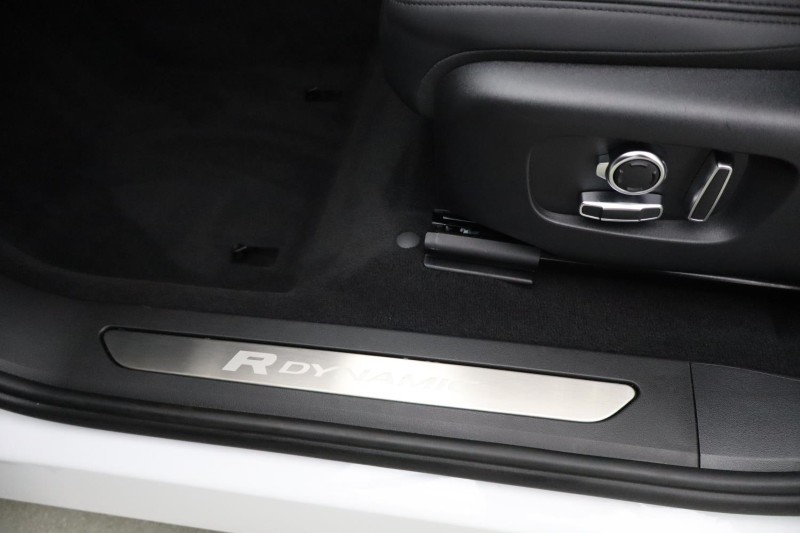 2023 (23) LAND ROVER RANGE ROVER EVOQUE 1.5 P300e R-Dynamic HSE 5dr Auto 5077127