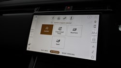 2025 (75) LAND ROVER RANGE ROVER VELAR 2.0 D200 MHEV Dynamic SE 5dr Auto 5077087