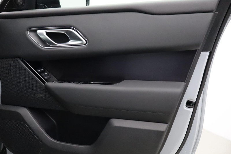 2025 (75) LAND ROVER RANGE ROVER VELAR 2.0 D200 MHEV Dynamic SE 5dr Auto 5077054