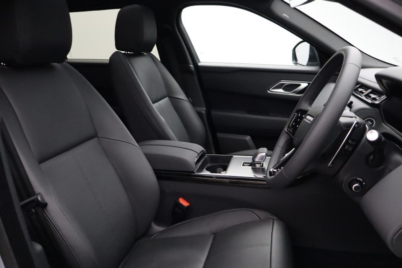 2025 (75) LAND ROVER RANGE ROVER VELAR 2.0 D200 MHEV Dynamic SE 5dr Auto 5077057