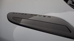 2025 (75) LAND ROVER RANGE ROVER VELAR 2.0 D200 MHEV Dynamic SE 5dr Auto 5077070