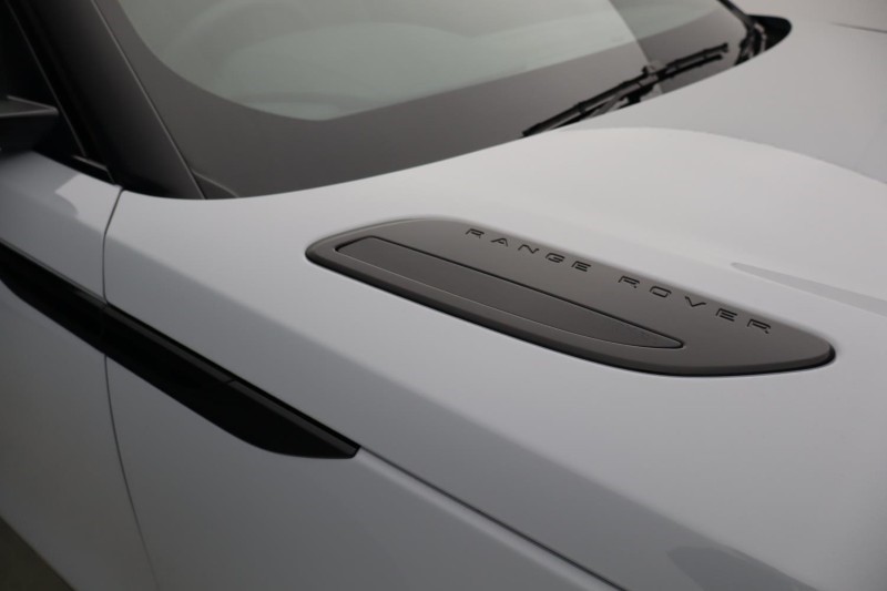 2025 (75) LAND ROVER RANGE ROVER VELAR 2.0 D200 MHEV Dynamic SE 5dr Auto 5077060
