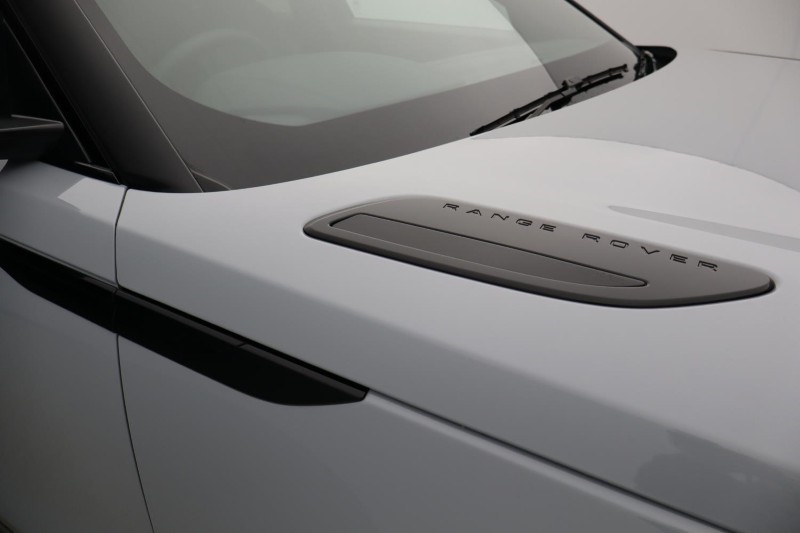 2025 (75) LAND ROVER RANGE ROVER VELAR 2.0 D200 MHEV Dynamic SE 5dr Auto 5077059