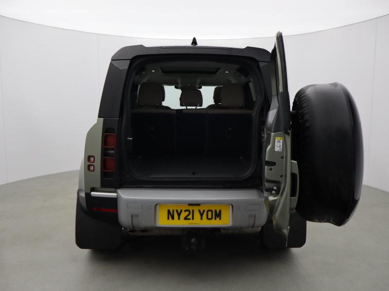 2021 (21) LAND ROVER DEFENDER 2.0 D240 First Edition 110 5dr Auto 5500799