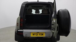 2021 (21) LAND ROVER DEFENDER 2.0 D240 First Edition 110 5dr Auto 5500799