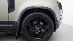 2021 (21) LAND ROVER DEFENDER 2.0 D240 First Edition 110 5dr Auto 5500804