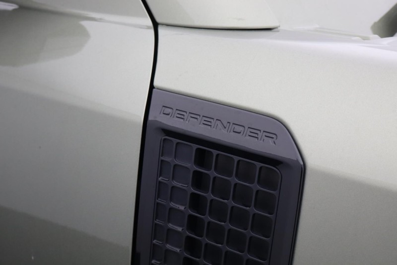 2021 (21) LAND ROVER DEFENDER 2.0 D240 First Edition 110 5dr Auto 5500827