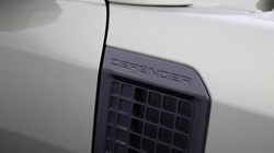 2021 (21) LAND ROVER DEFENDER 2.0 D240 First Edition 110 5dr Auto 5500827