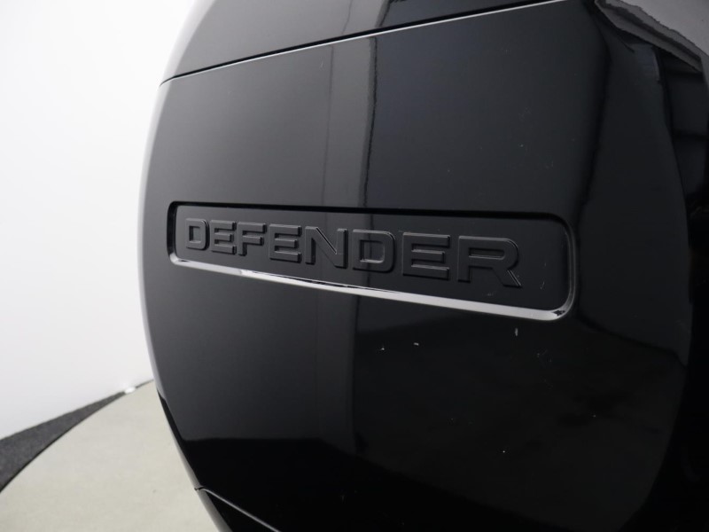 2021 (21) LAND ROVER DEFENDER 2.0 D240 First Edition 110 5dr Auto 5500816