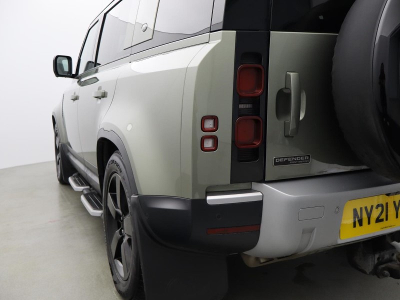 2021 (21) LAND ROVER DEFENDER 2.0 D240 First Edition 110 5dr Auto 5500815