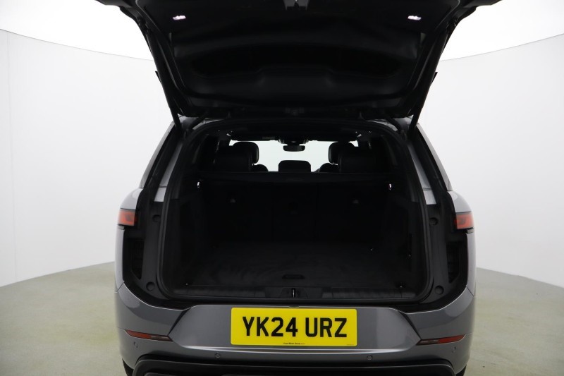 2024 (24) LAND ROVER RANGE ROVER SPORT 3.0 D300 Dynamic SE 5dr Auto 5103315