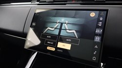 2024 (24) LAND ROVER RANGE ROVER SPORT 3.0 D300 Dynamic SE 5dr Auto 5103359