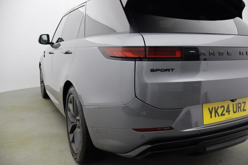 2024 (24) LAND ROVER RANGE ROVER SPORT 3.0 D300 Dynamic SE 5dr Auto 5103310