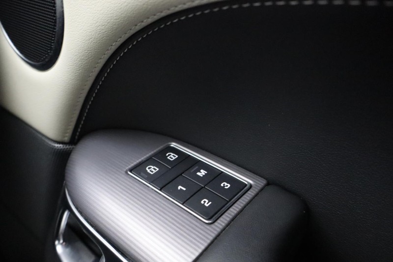 2022 (22) LAND ROVER RANGE ROVER SPORT 3.0 P400 HSE 5dr Auto 5087310