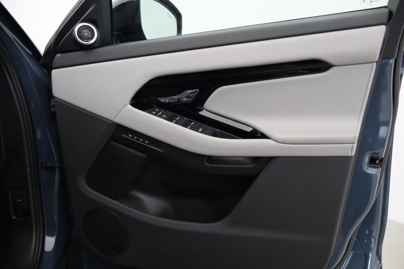 2024 (73) LAND ROVER RANGE ROVER EVOQUE 1.5 P300e Dynamic HSE 5dr Auto 5096431