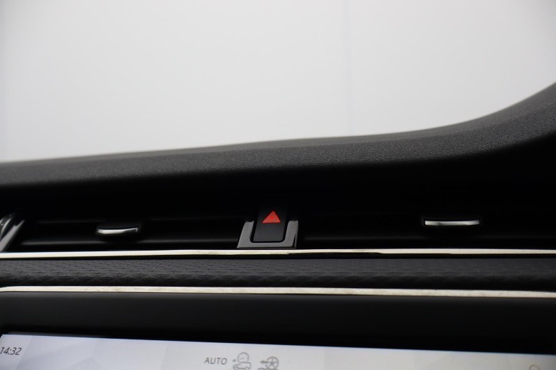 2023 (72) LAND ROVER RANGE ROVER EVOQUE 1.5 P300e R-Dynamic S 5dr Auto 5082684