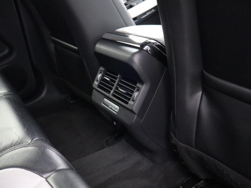 2020 (20) LAND ROVER RANGE ROVER EVOQUE 2.0 P200 R-Dynamic SE 5dr Auto 5084160