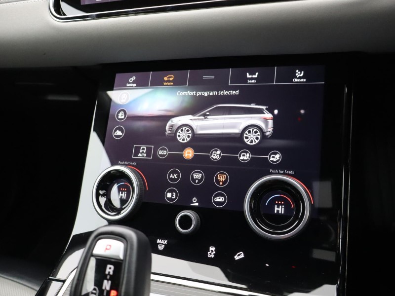 2020 (20) LAND ROVER RANGE ROVER EVOQUE 2.0 P200 R-Dynamic SE 5dr Auto 5084175