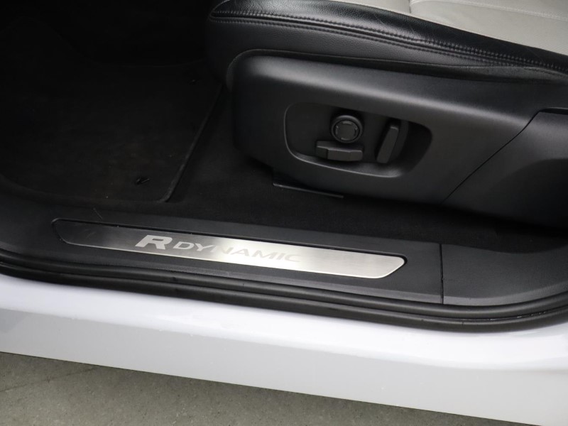 2020 (20) LAND ROVER RANGE ROVER EVOQUE 2.0 P200 R-Dynamic SE 5dr Auto 5084159