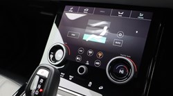 2020 (20) LAND ROVER RANGE ROVER EVOQUE 2.0 P200 R-Dynamic SE 5dr Auto 5084173