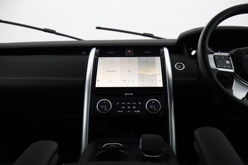 2023 (72) LAND ROVER DISCOVERY 3.0 D300 Metropolitan Edition 5dr Auto 5094537