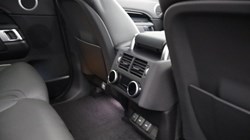 2023 (72) LAND ROVER DISCOVERY 3.0 D300 Metropolitan Edition 5dr Auto 5094532