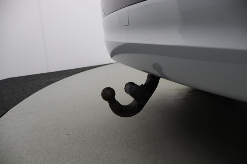 2023 (72) LAND ROVER DISCOVERY 3.0 D300 Metropolitan Edition 5dr Auto 5094551