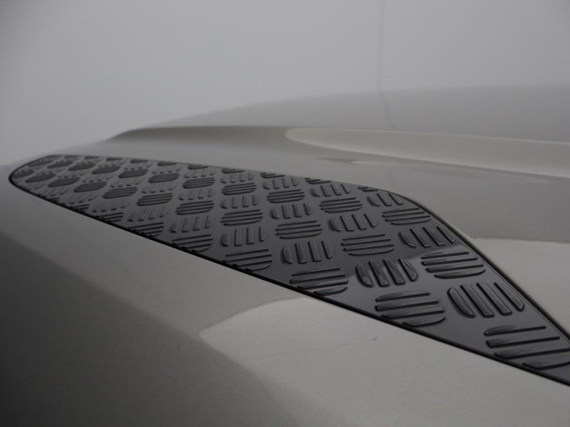 2024 (24) LAND ROVER DEFENDER 3.0 D300 X-Dynamic HSE 110 5dr Auto [7 Seat] 5115942