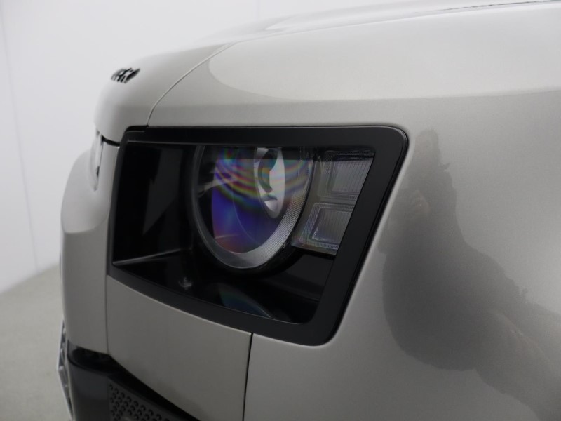 2024 (24) LAND ROVER DEFENDER 3.0 D300 X-Dynamic HSE 110 5dr Auto [7 Seat] 5115941