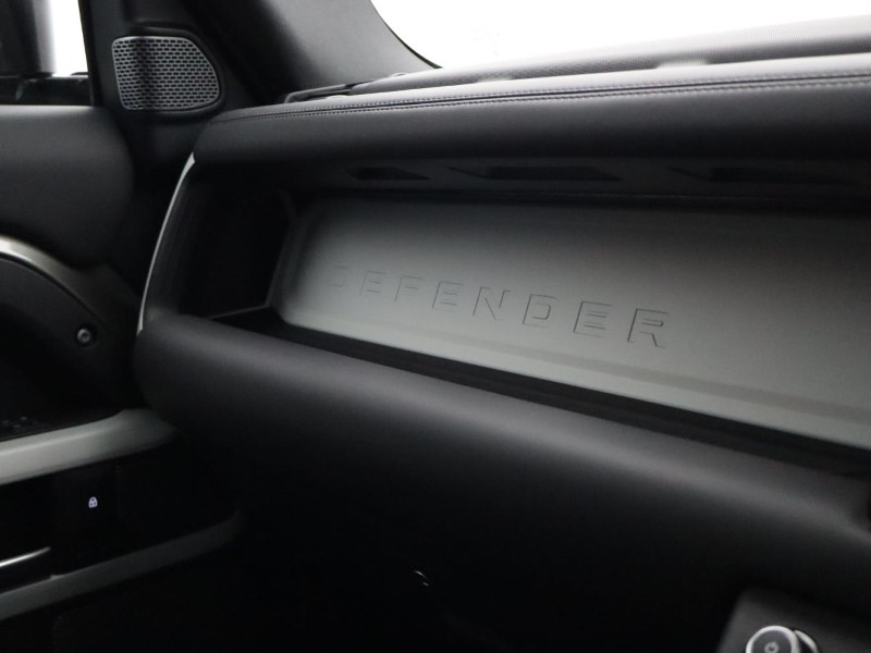 2024 (24) LAND ROVER DEFENDER 3.0 D300 X-Dynamic HSE 110 5dr Auto [7 Seat] 5115979