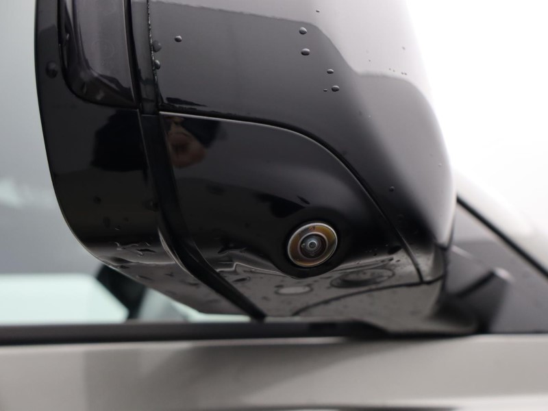 2024 (24) LAND ROVER DEFENDER 3.0 D300 X-Dynamic HSE 110 5dr Auto [7 Seat] 5115932