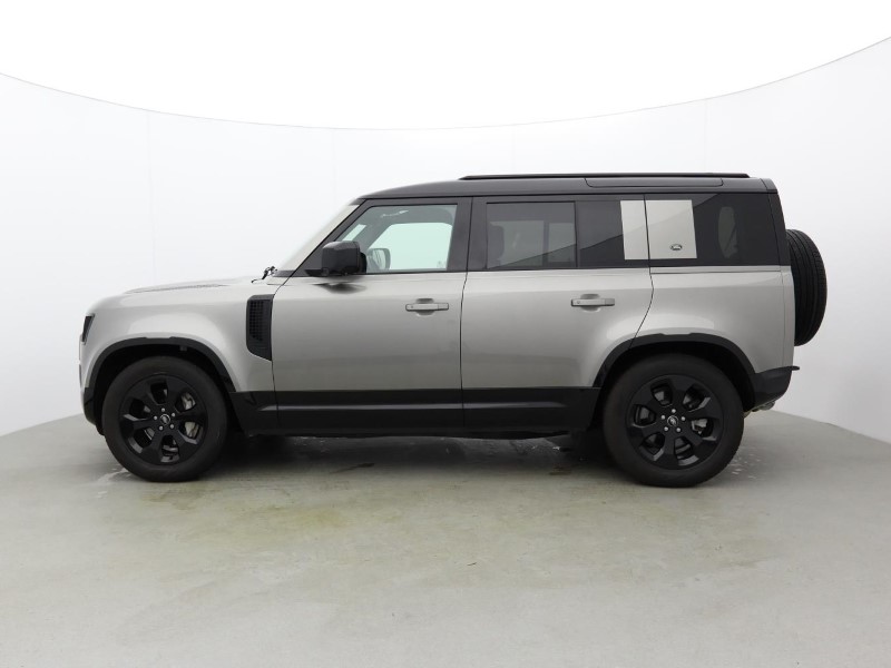 2024 (24) LAND ROVER DEFENDER 3.0 D300 X-Dynamic HSE 110 5dr Auto [7 Seat] 5115913