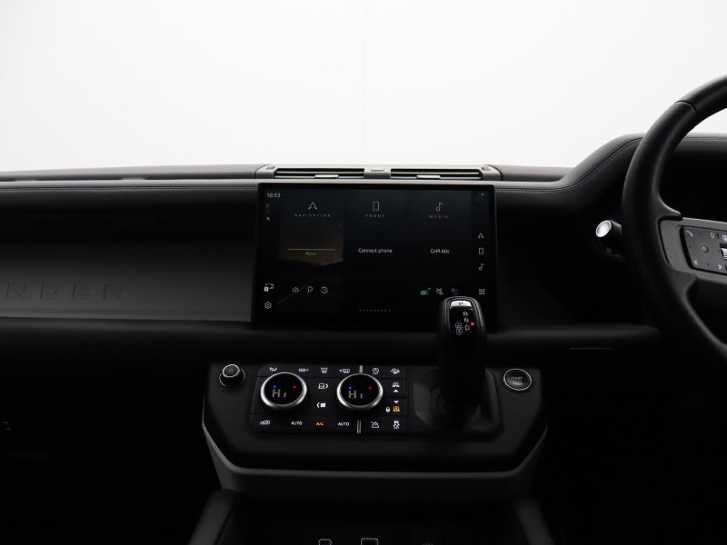 2024 (24) LAND ROVER DEFENDER 3.0 D300 X-Dynamic HSE 110 5dr Auto [7 Seat] 5115949