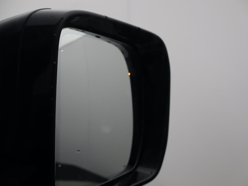 2024 (24) LAND ROVER DEFENDER 3.0 D300 X-Dynamic HSE 110 5dr Auto [7 Seat] 5115980