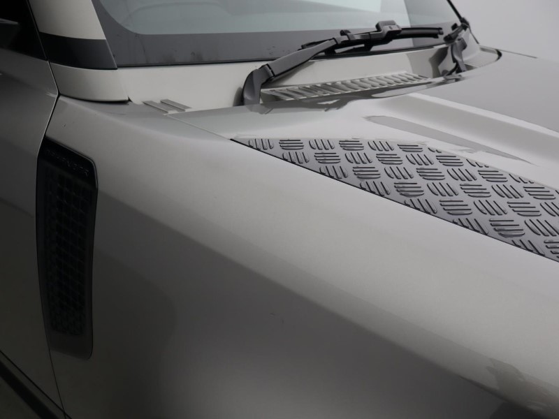 2024 (24) LAND ROVER DEFENDER 3.0 D300 X-Dynamic HSE 110 5dr Auto [7 Seat] 5115937