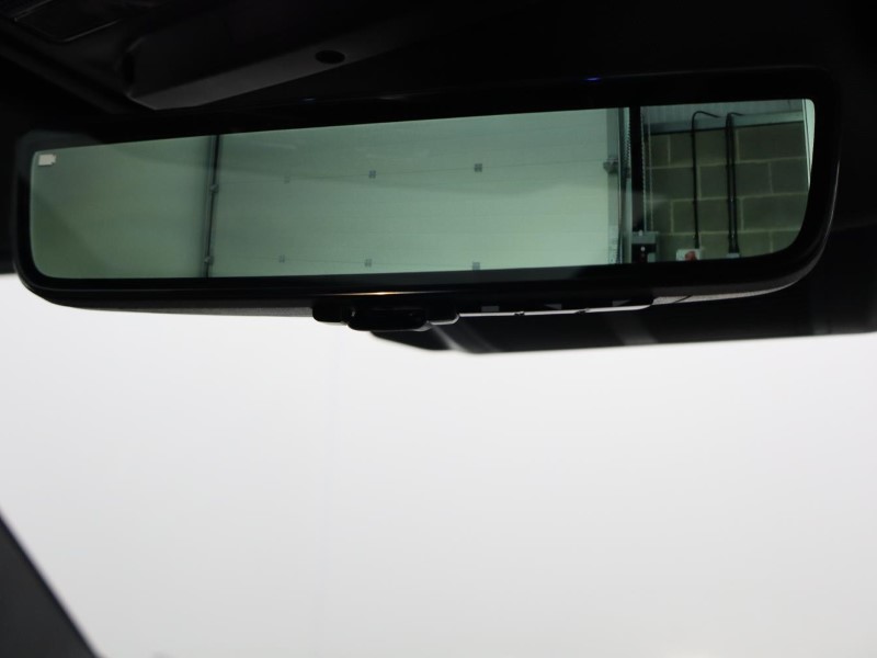 2024 (24) LAND ROVER DEFENDER 3.0 D300 X-Dynamic HSE 110 5dr Auto [7 Seat] 5115981