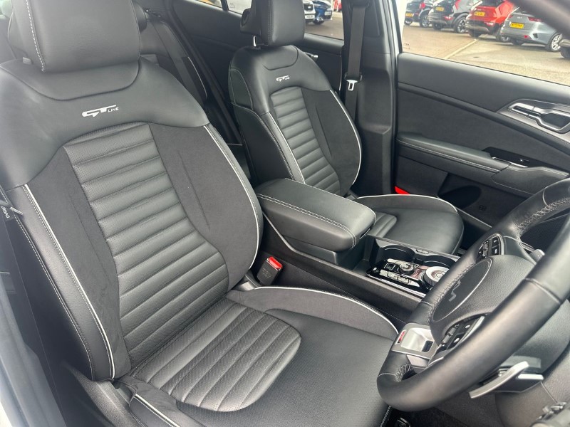 2023 (73) KIA SPORTAGE 1.6T GDi HEV GT-Line S 5dr Auto 3450036