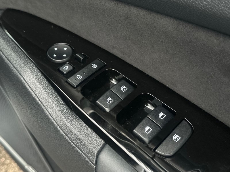 2023 (73) KIA SPORTAGE 1.6T GDi HEV GT-Line S 5dr Auto 3450033