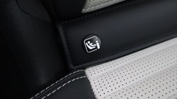 2024 (74) LAND ROVER DISCOVERY 3.0 D350 Dynamic HSE 5dr Auto 5112951