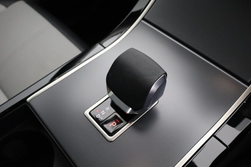 2024 (74) LAND ROVER RANGE ROVER VELAR 2.0 D200 MHEV Dynamic HSE 5dr Auto 5117272