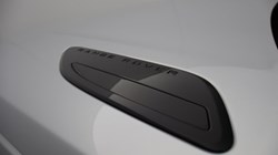 2022 (22) LAND ROVER RANGE ROVER VELAR 2.0 D200 Edition 5dr Auto 5100610