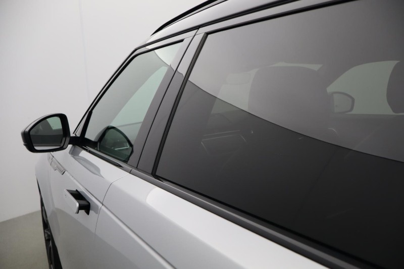 2022 (22) LAND ROVER RANGE ROVER VELAR 2.0 D200 Edition 5dr Auto 5100611