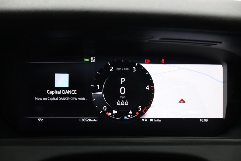 2022 (22) LAND ROVER RANGE ROVER VELAR 2.0 D200 Edition 5dr Auto 5100631